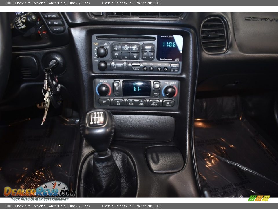 2002 Chevrolet Corvette Convertible Shifter Photo #18