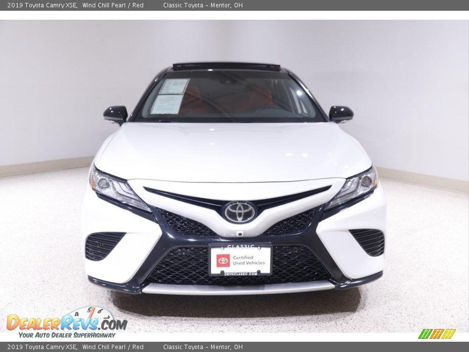 2019 Toyota Camry XSE Wind Chill Pearl / Red Photo #2