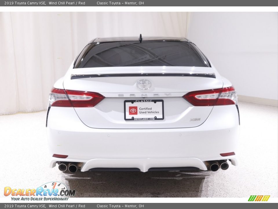 2019 Toyota Camry XSE Wind Chill Pearl / Red Photo #19