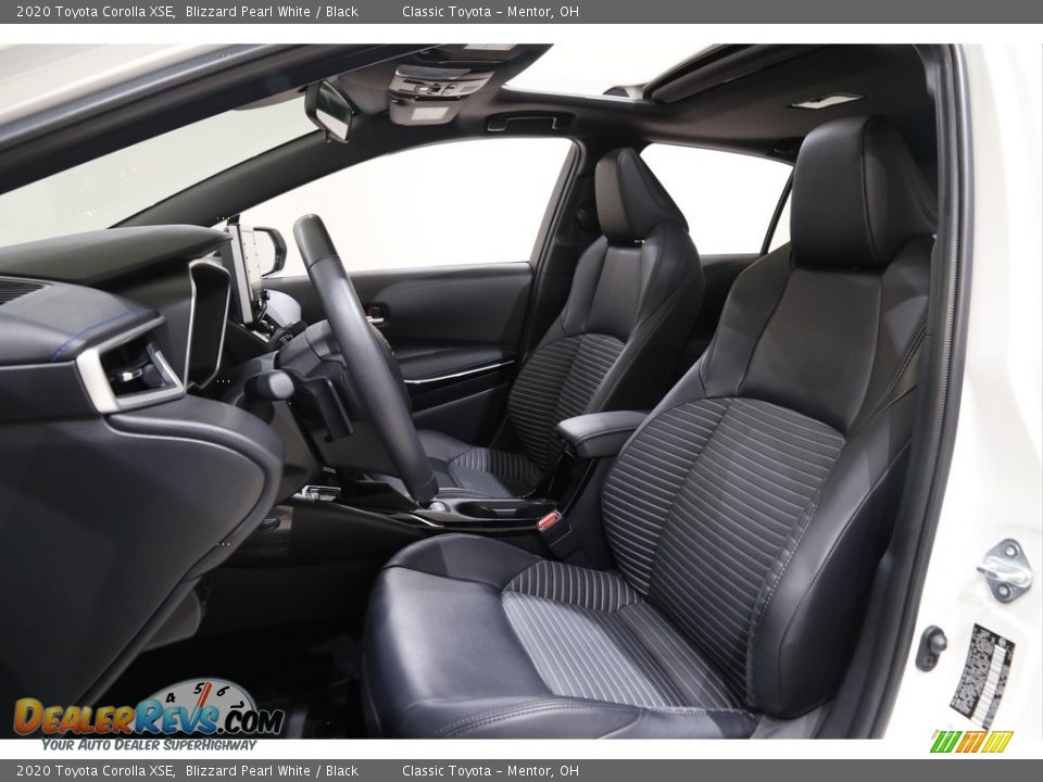 2020 Toyota Corolla XSE Blizzard Pearl White / Black Photo #5
