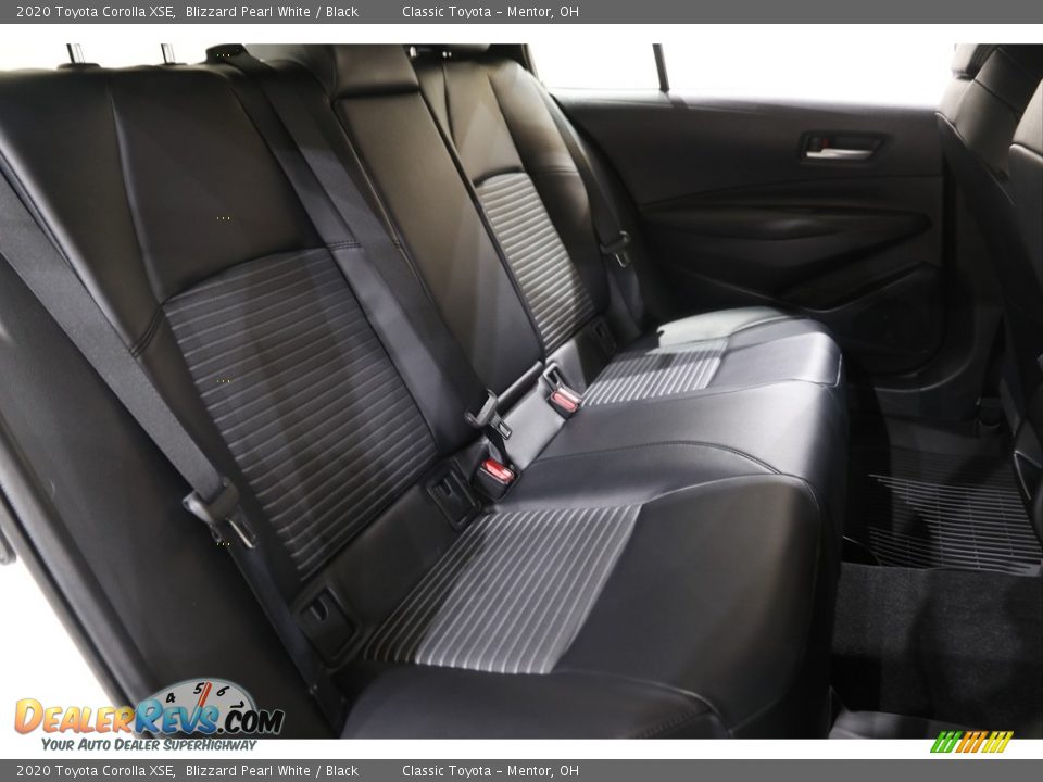 2020 Toyota Corolla XSE Blizzard Pearl White / Black Photo #16