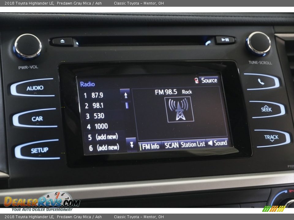 2018 Toyota Highlander LE Predawn Gray Mica / Ash Photo #10