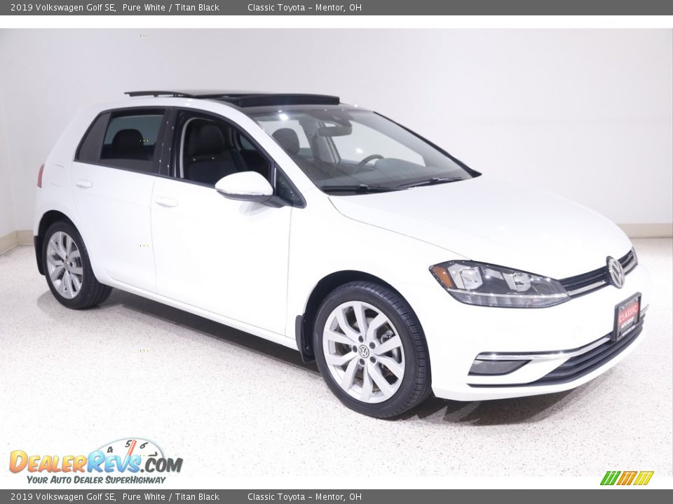 2019 Volkswagen Golf SE Pure White / Titan Black Photo #1