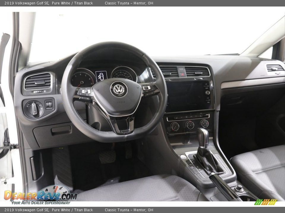 2019 Volkswagen Golf SE Pure White / Titan Black Photo #6