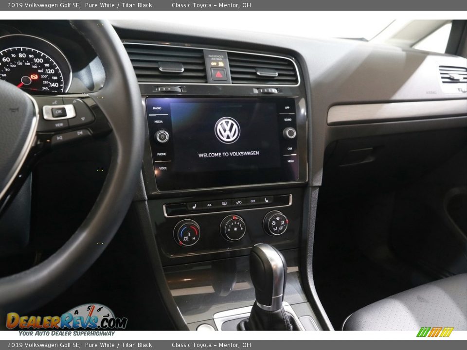 2019 Volkswagen Golf SE Pure White / Titan Black Photo #9