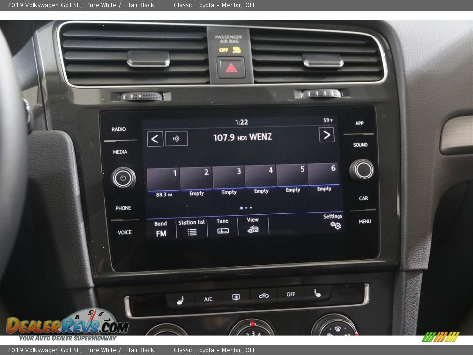 2019 Volkswagen Golf SE Pure White / Titan Black Photo #11