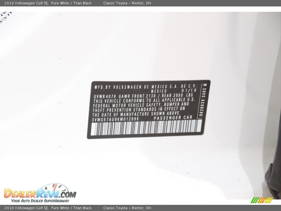 2019 Volkswagen Golf SE Pure White / Titan Black Photo #18