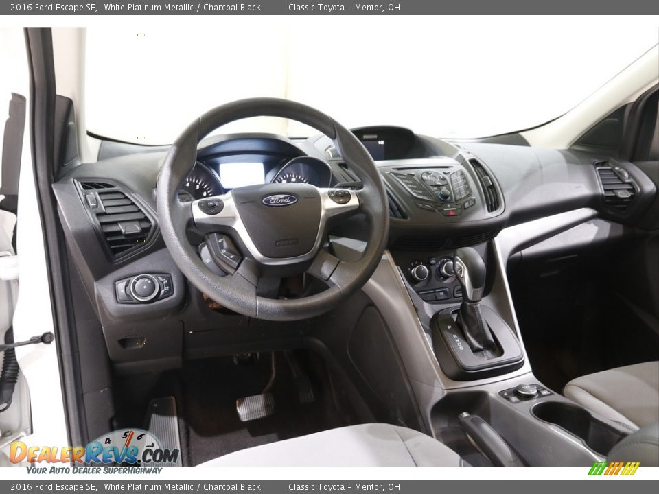 2016 Ford Escape SE White Platinum Metallic / Charcoal Black Photo #6