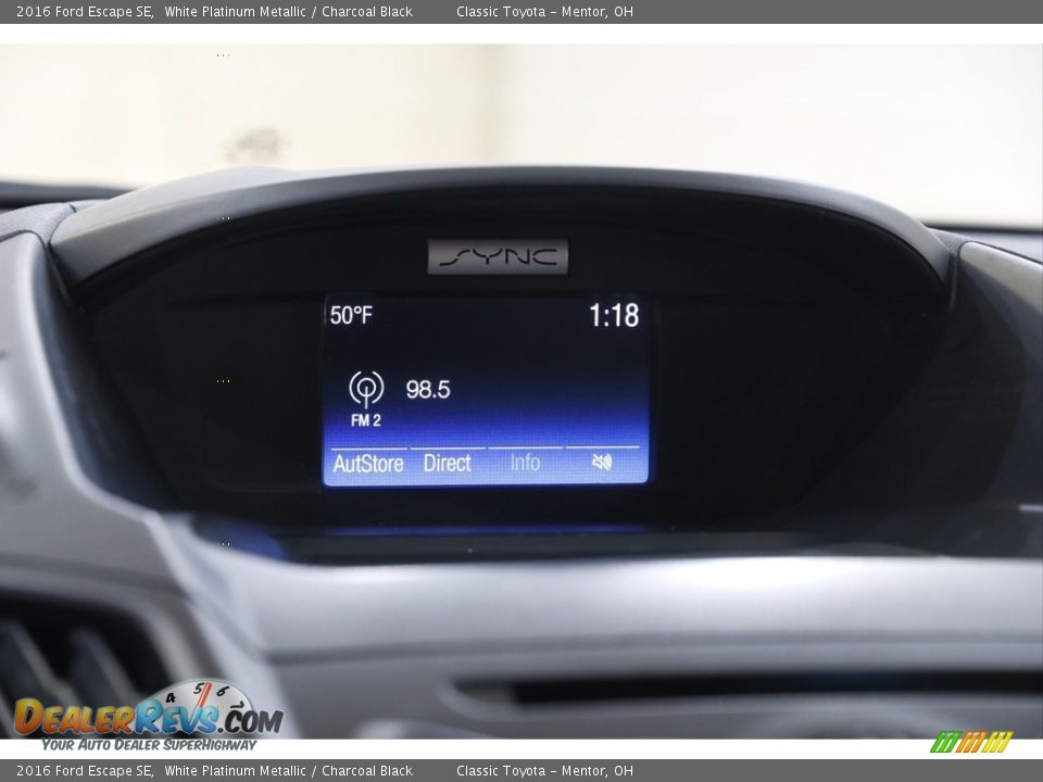 2016 Ford Escape SE White Platinum Metallic / Charcoal Black Photo #10