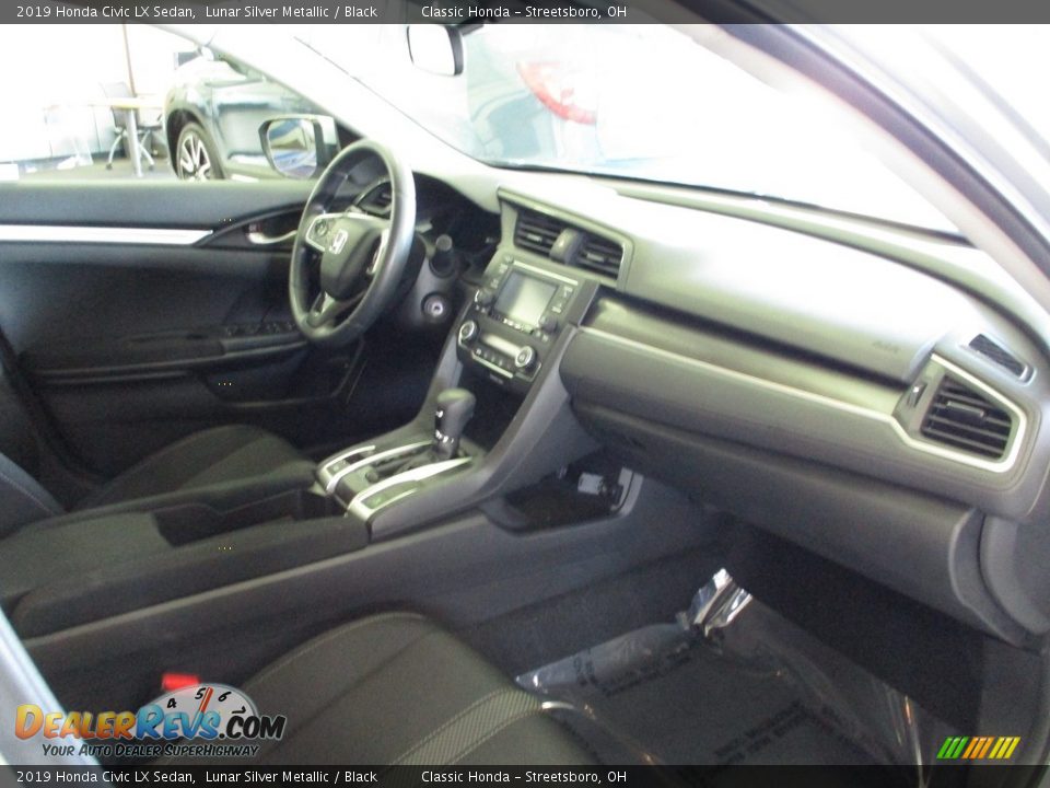 2019 Honda Civic LX Sedan Lunar Silver Metallic / Black Photo #16