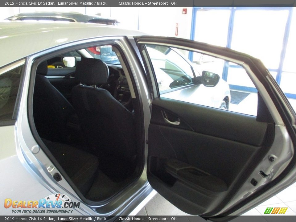 2019 Honda Civic LX Sedan Lunar Silver Metallic / Black Photo #18
