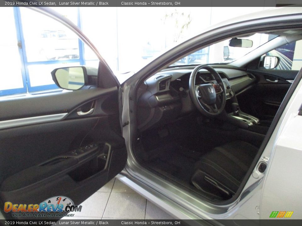 2019 Honda Civic LX Sedan Lunar Silver Metallic / Black Photo #23