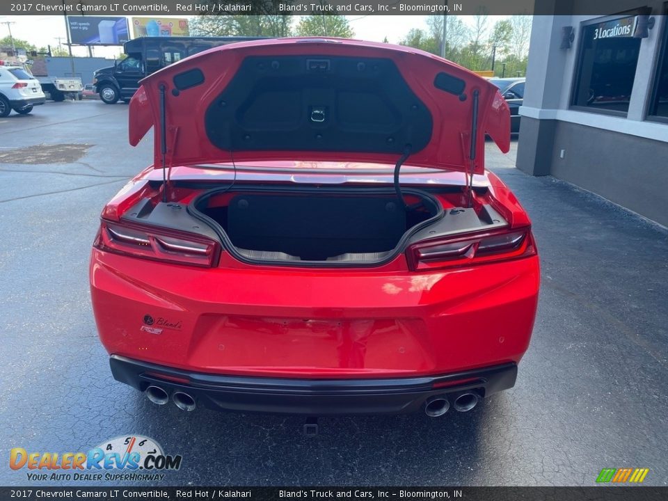 2017 Chevrolet Camaro LT Convertible Red Hot / Kalahari Photo #17