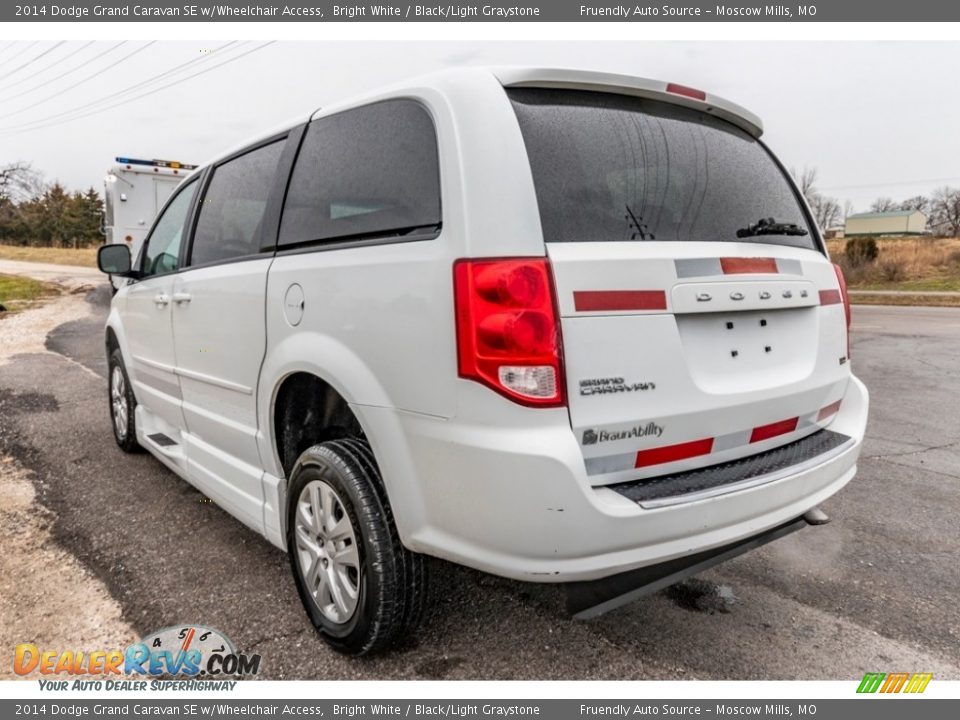 2014 Dodge Grand Caravan SE w/Wheelchair Access Bright White / Black/Light Graystone Photo #6