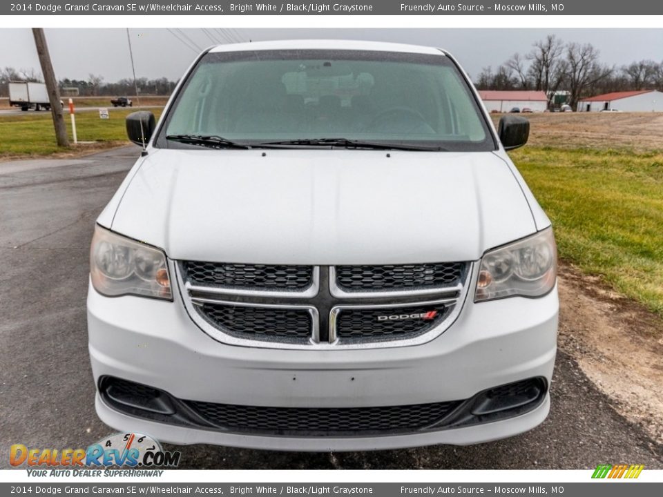 2014 Dodge Grand Caravan SE w/Wheelchair Access Bright White / Black/Light Graystone Photo #9