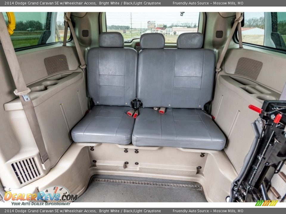 2014 Dodge Grand Caravan SE w/Wheelchair Access Bright White / Black/Light Graystone Photo #25