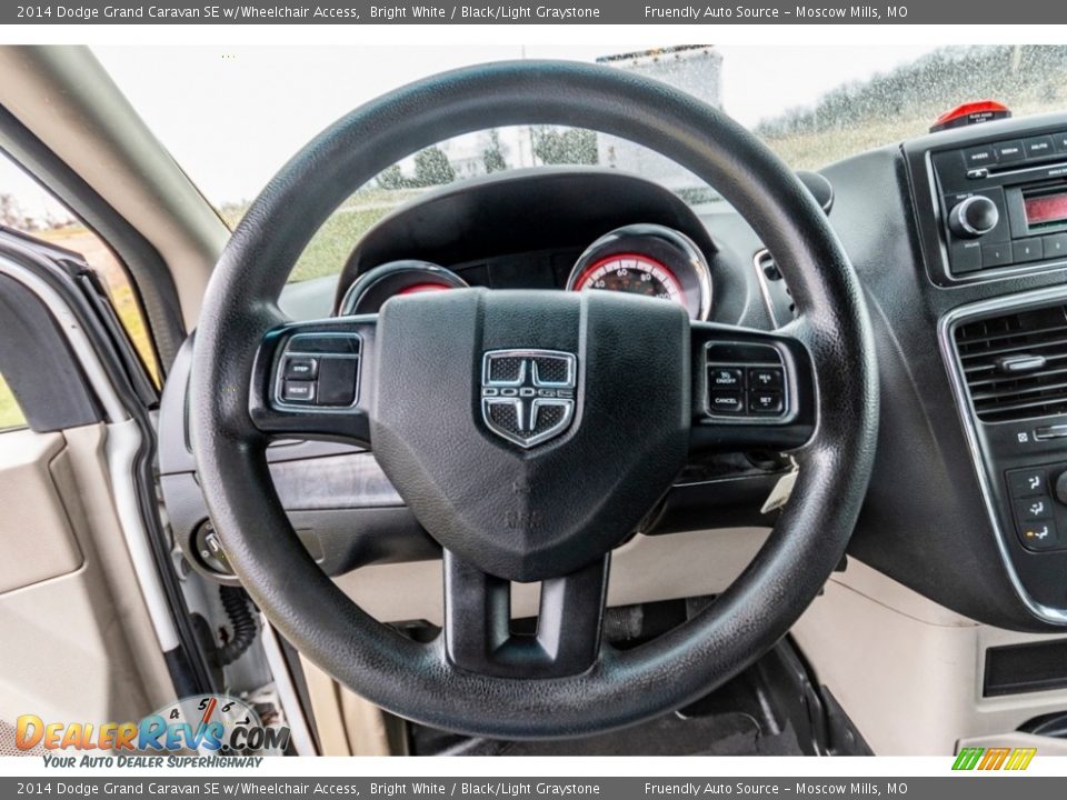 2014 Dodge Grand Caravan SE w/Wheelchair Access Bright White / Black/Light Graystone Photo #35