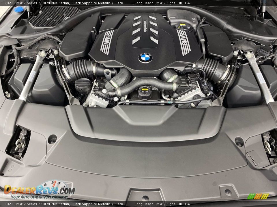 2022 BMW 7 Series 750i xDrive Sedan 4.4 Liter M TwinPower Turbocharged DOHC 32-Valve VVT V8 Engine Photo #9
