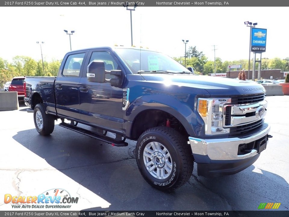 2017 Ford F250 Super Duty XL Crew Cab 4x4 Blue Jeans / Medium Earth Gray Photo #10