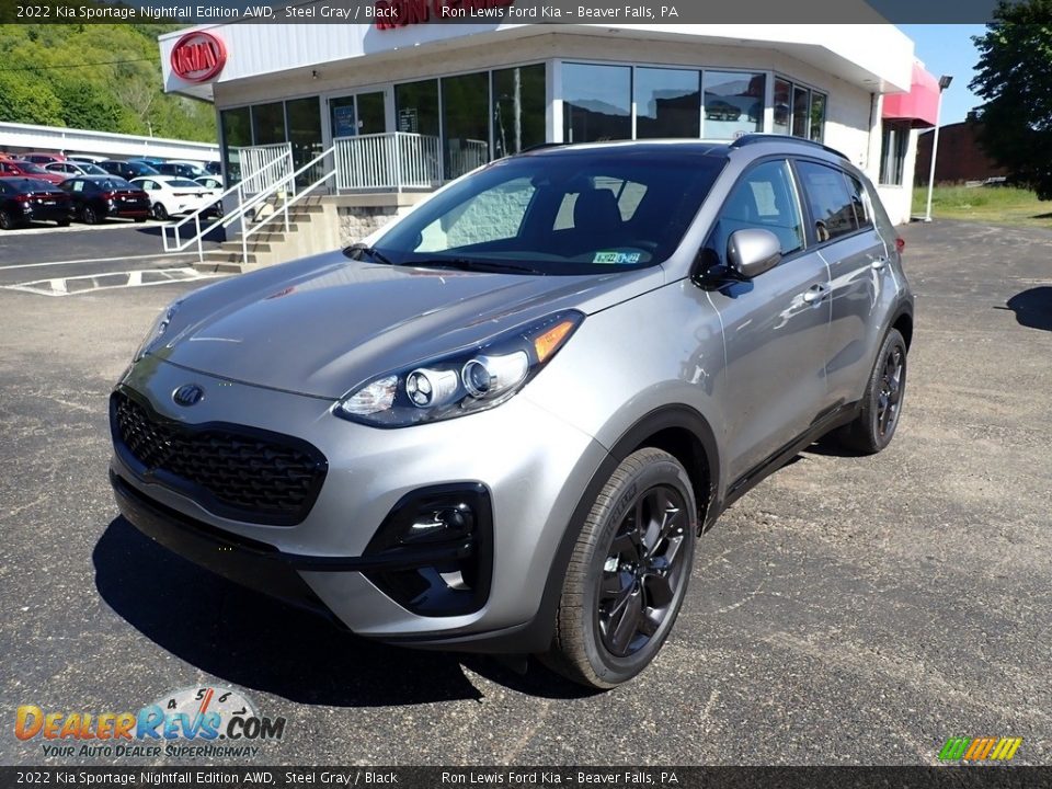 Front 3/4 View of 2022 Kia Sportage Nightfall Edition AWD Photo #5