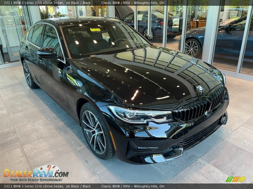 2021 BMW 3 Series 330i xDrive Sedan Jet Black / Black Photo #1