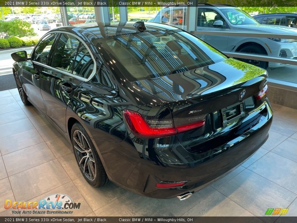 2021 BMW 3 Series 330i xDrive Sedan Jet Black / Black Photo #2