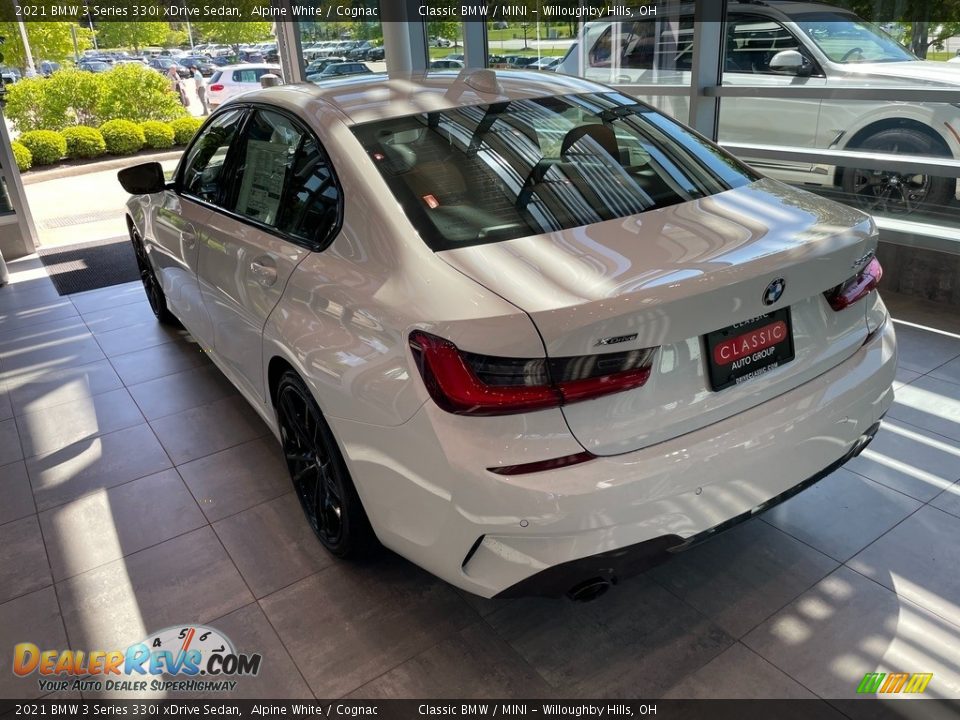 2021 BMW 3 Series 330i xDrive Sedan Alpine White / Cognac Photo #2