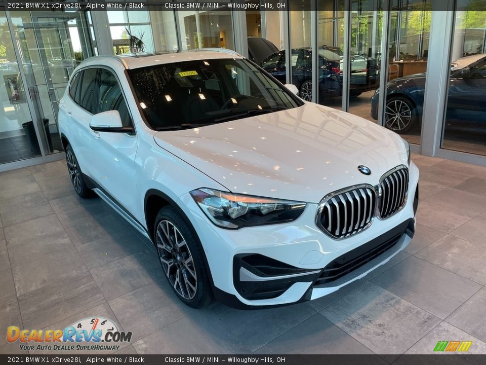 2021 BMW X1 xDrive28i Alpine White / Black Photo #1