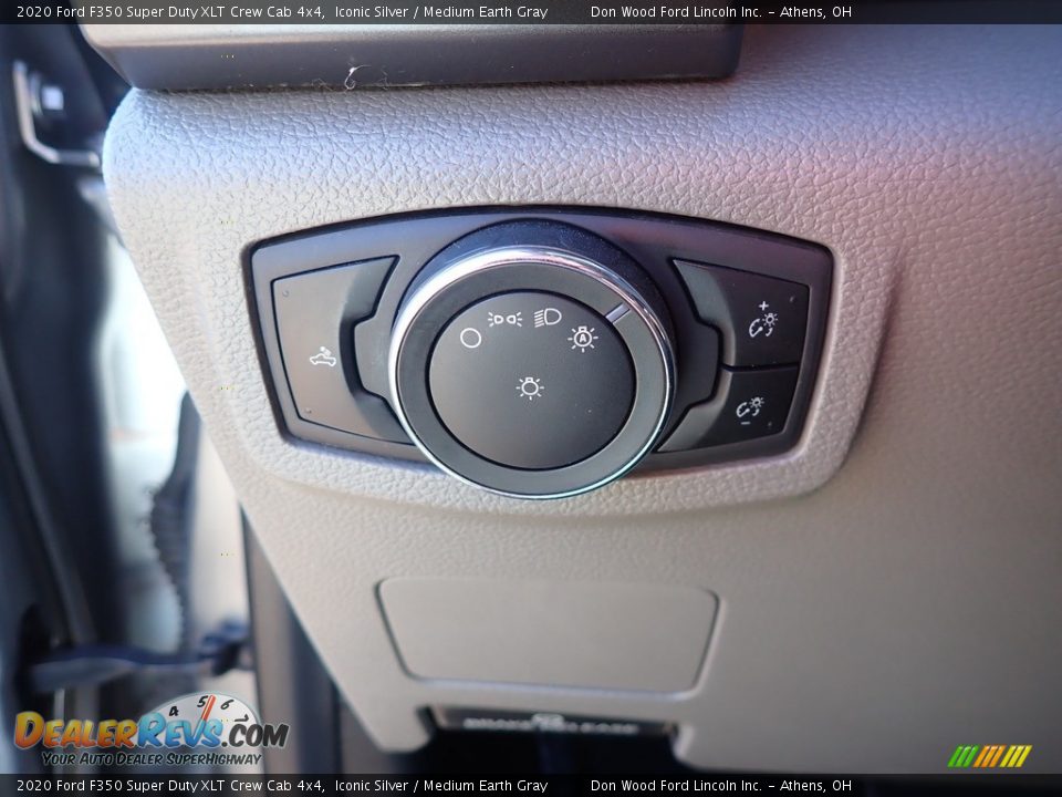 2020 Ford F350 Super Duty XLT Crew Cab 4x4 Iconic Silver / Medium Earth Gray Photo #31