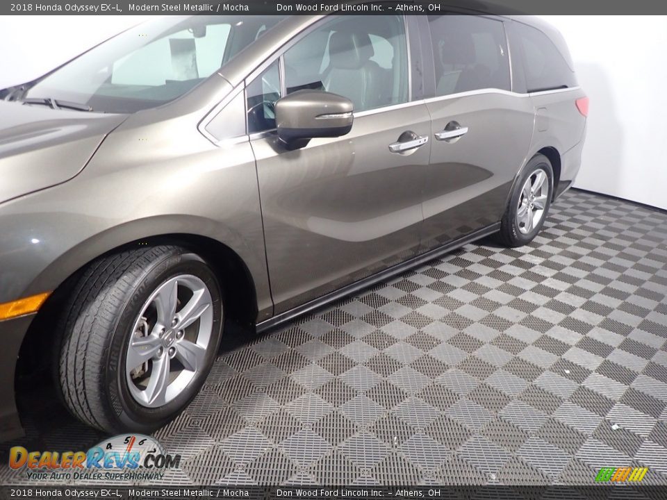 2018 Honda Odyssey EX-L Modern Steel Metallic / Mocha Photo #15