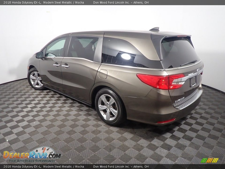 2018 Honda Odyssey EX-L Modern Steel Metallic / Mocha Photo #17