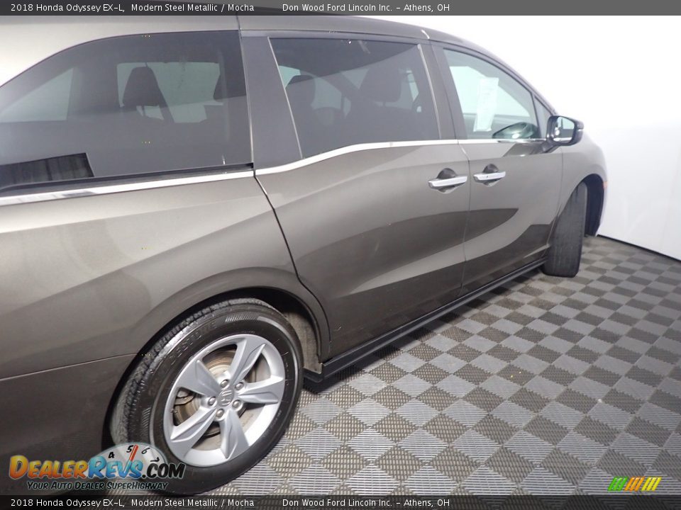 2018 Honda Odyssey EX-L Modern Steel Metallic / Mocha Photo #25