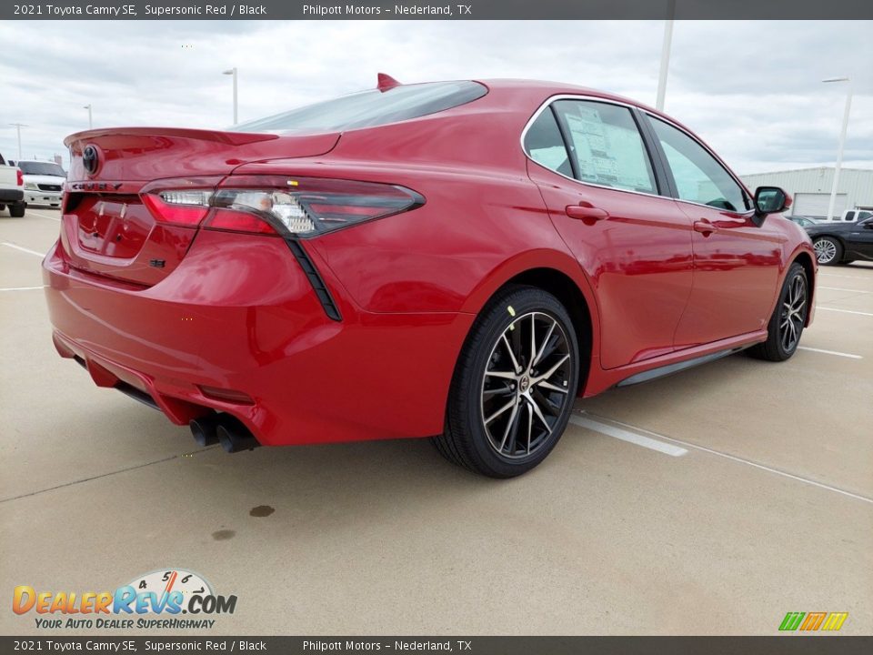 2021 Toyota Camry SE Supersonic Red / Black Photo #3