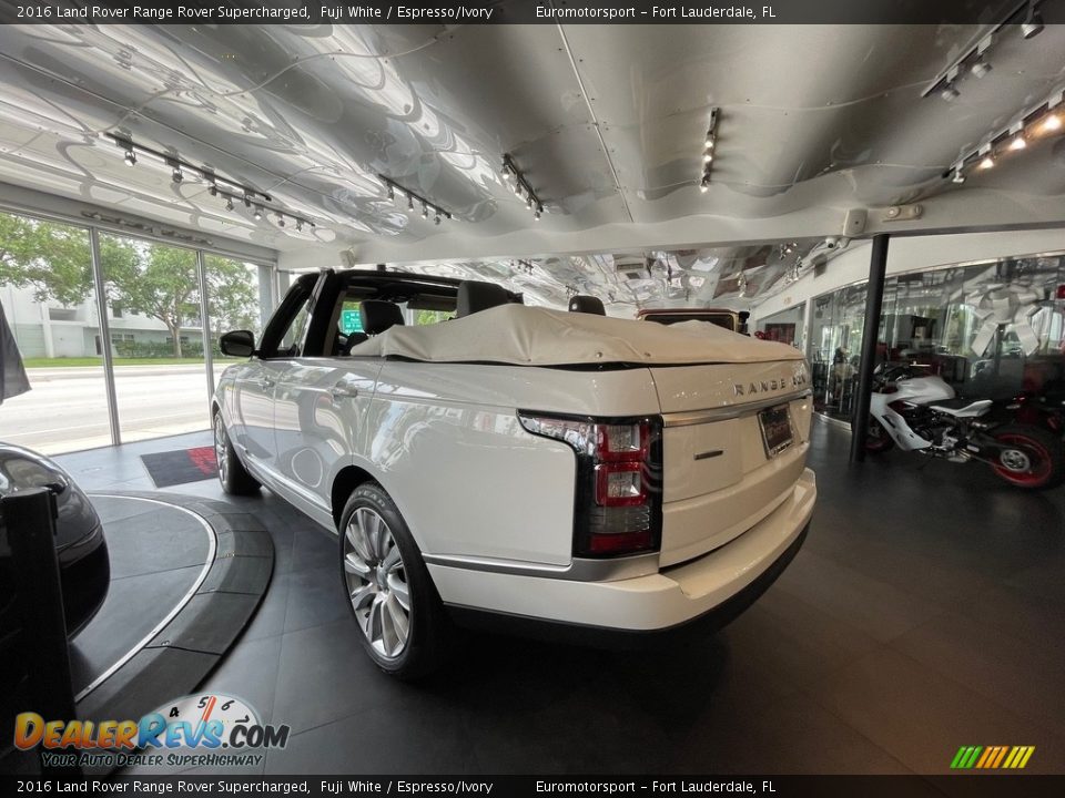 2016 Land Rover Range Rover Supercharged Fuji White / Espresso/Ivory Photo #25