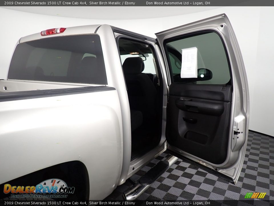 2009 Chevrolet Silverado 1500 LT Crew Cab 4x4 Silver Birch Metallic / Ebony Photo #32