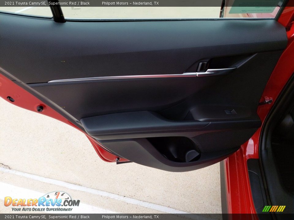 2021 Toyota Camry SE Supersonic Red / Black Photo #24