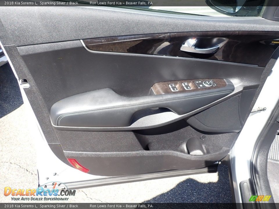 2018 Kia Sorento L Sparkling Silver / Black Photo #17