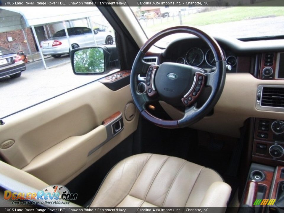 2006 Land Rover Range Rover HSE Chawton White / Parchment/Navy Photo #12