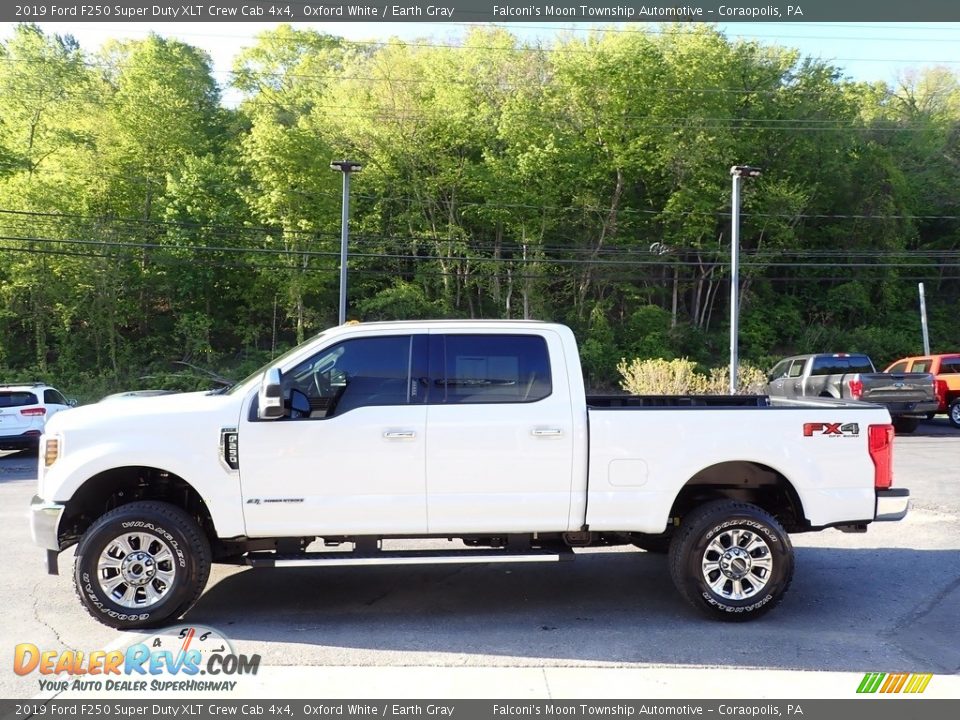 2019 Ford F250 Super Duty XLT Crew Cab 4x4 Oxford White / Earth Gray Photo #6