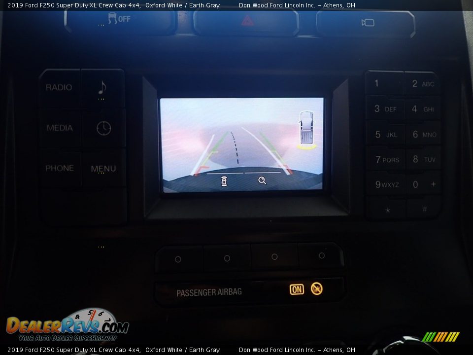 2019 Ford F250 Super Duty XL Crew Cab 4x4 Oxford White / Earth Gray Photo #2