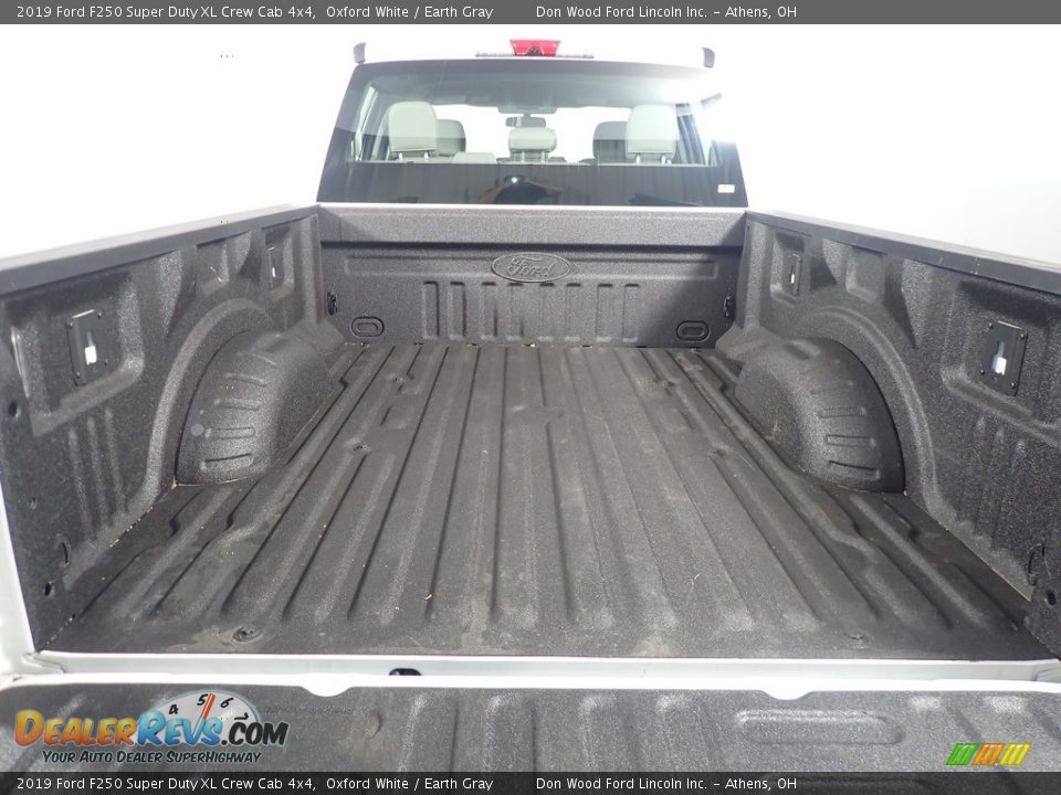 2019 Ford F250 Super Duty XL Crew Cab 4x4 Oxford White / Earth Gray Photo #14