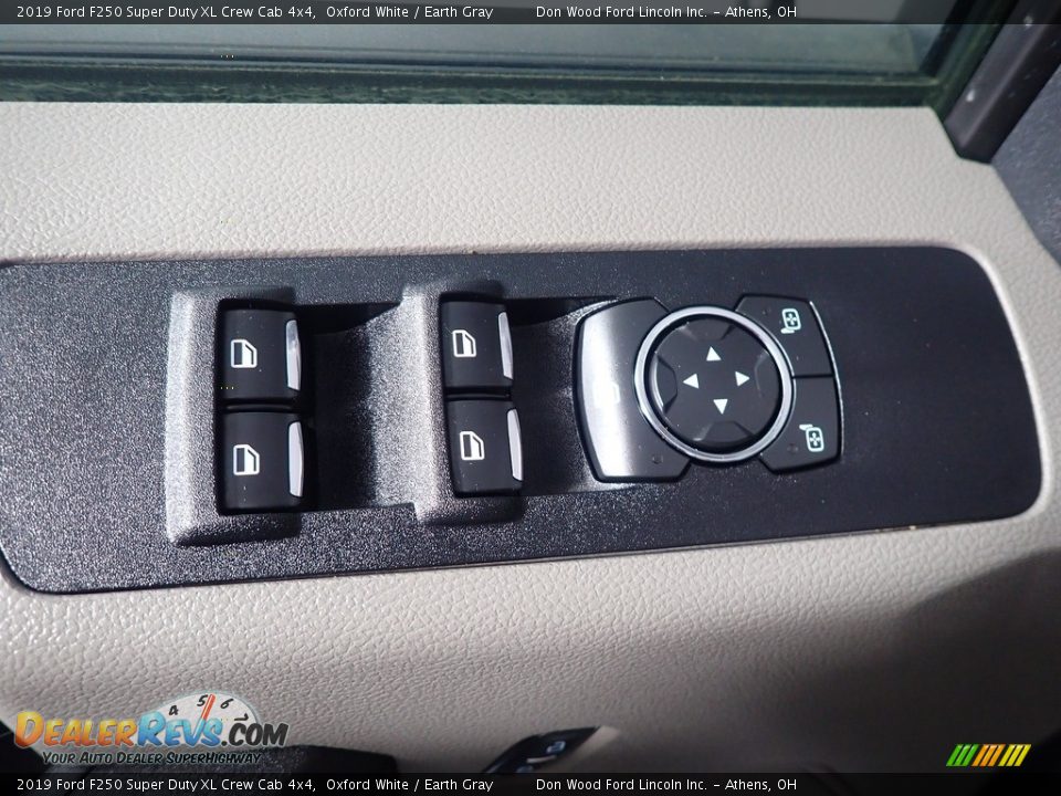 2019 Ford F250 Super Duty XL Crew Cab 4x4 Oxford White / Earth Gray Photo #20