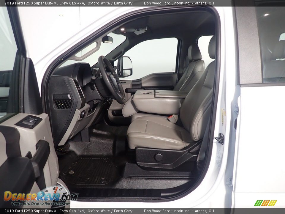 2019 Ford F250 Super Duty XL Crew Cab 4x4 Oxford White / Earth Gray Photo #22