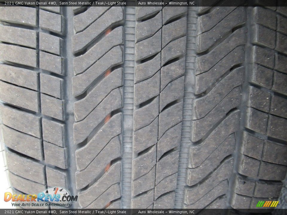 2021 GMC Yukon Denali 4WD Satin Steel Metallic / Teak/­Light Shale Photo #9