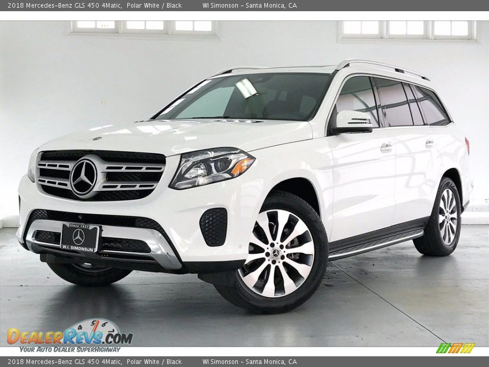 Front 3/4 View of 2018 Mercedes-Benz GLS 450 4Matic Photo #12