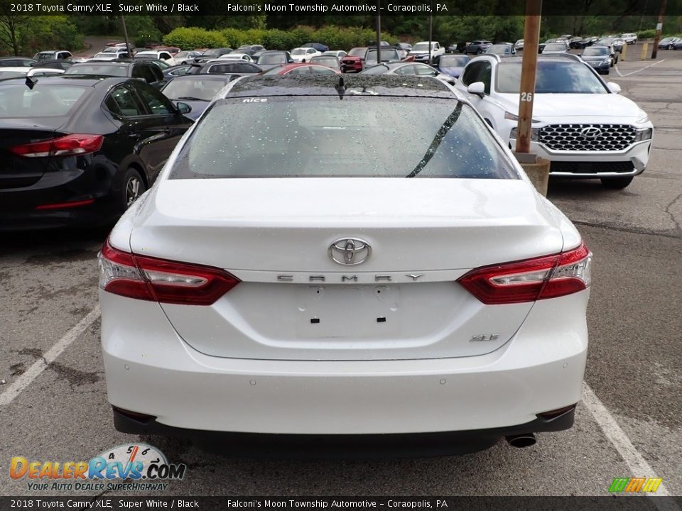 2018 Toyota Camry XLE Super White / Black Photo #3