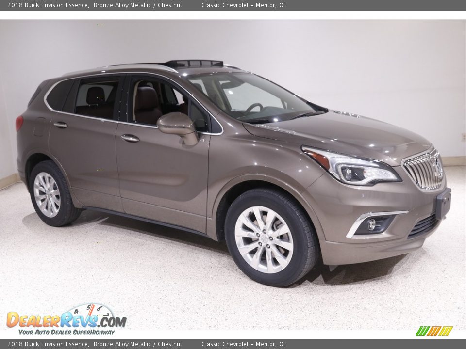 Front 3/4 View of 2018 Buick Envision Essence Photo #1