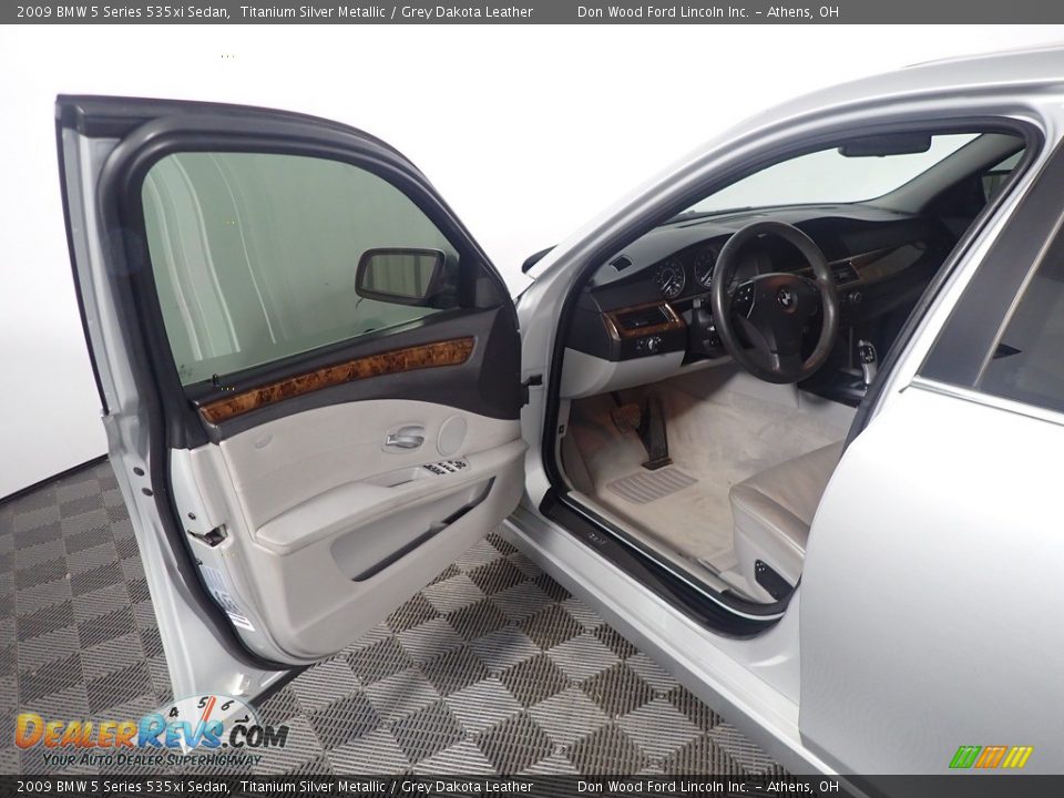 2009 BMW 5 Series 535xi Sedan Titanium Silver Metallic / Grey Dakota Leather Photo #21