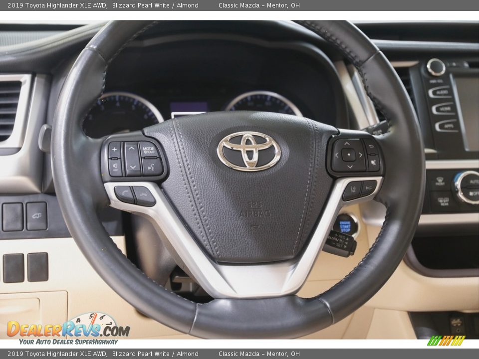 2019 Toyota Highlander XLE AWD Blizzard Pearl White / Almond Photo #7