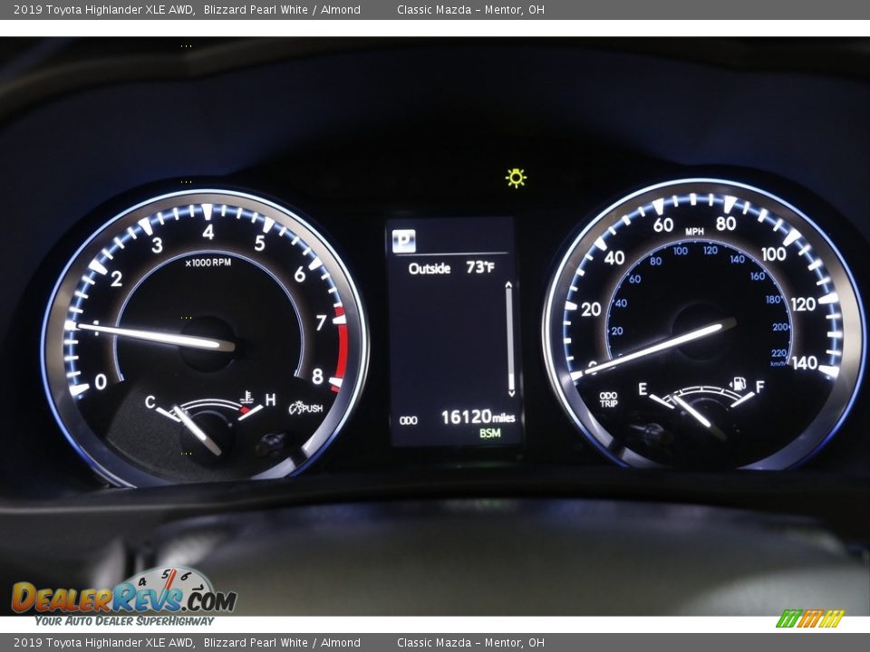 2019 Toyota Highlander XLE AWD Blizzard Pearl White / Almond Photo #8